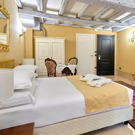 アイ チェルビーニ ゲストハウス