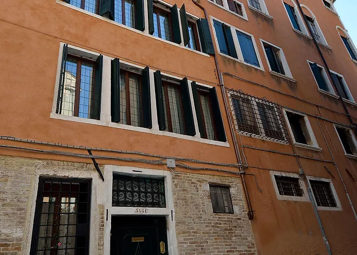 アイ チェルビーニ ゲストハウス ヴェネツィア