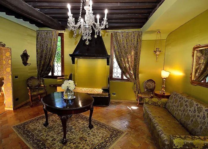 招待所 埃尔凯鲁比尼旅馆 3*